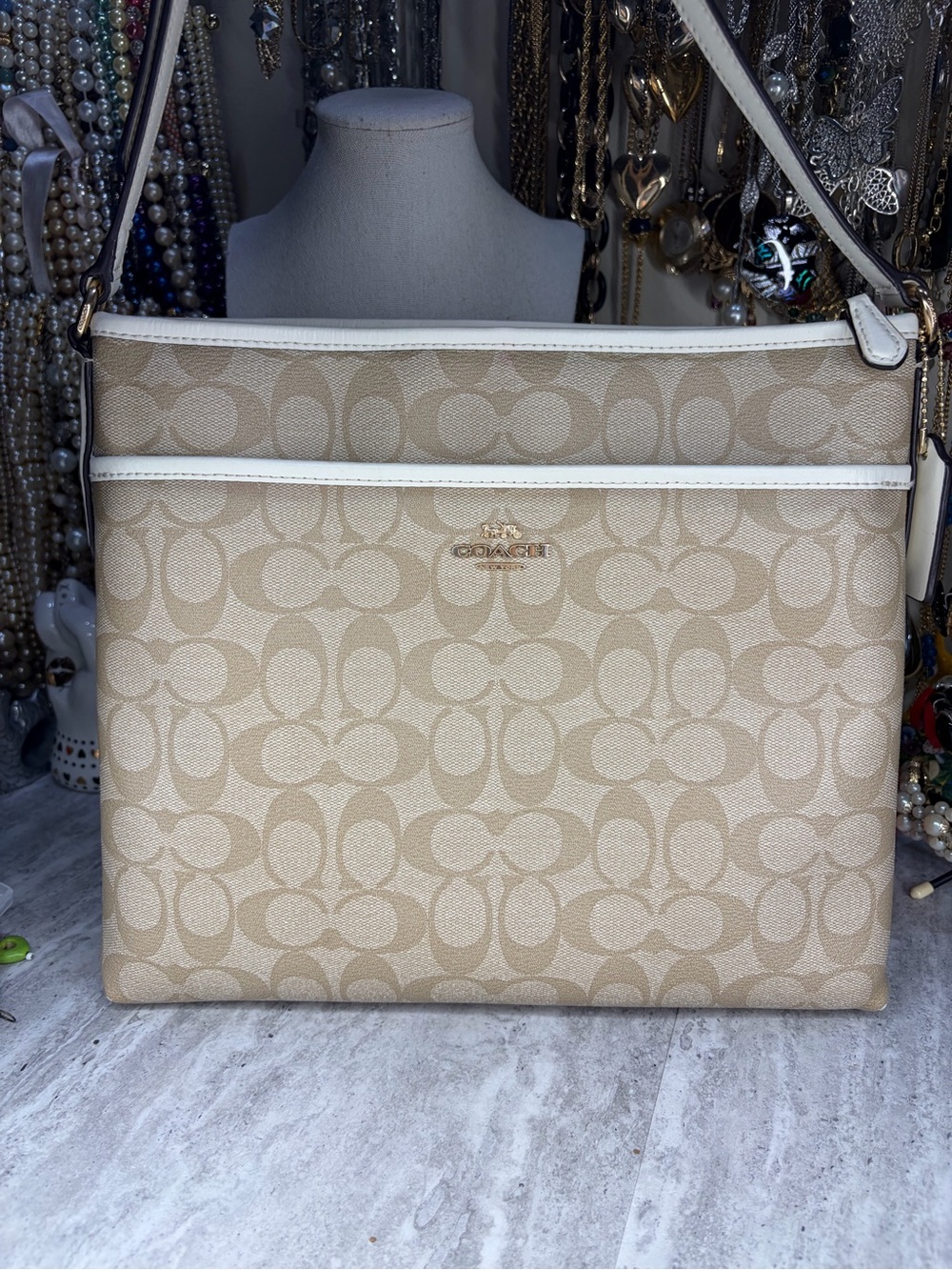 Classic Coach Signature Crossbody Purse Bag Monogram Leather Cream Hangtag